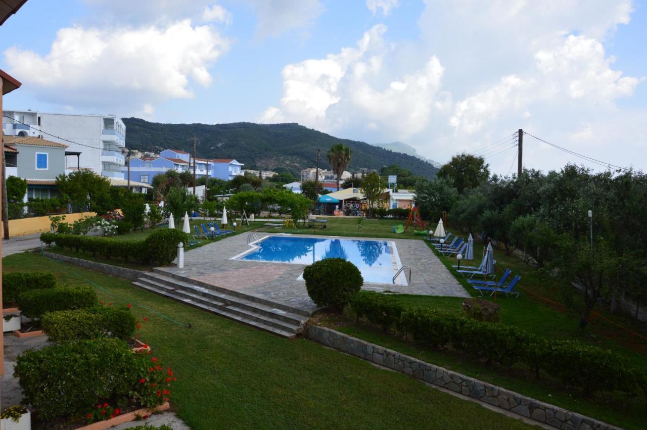 Aggelos Family Hotel Moraitika Exterior foto