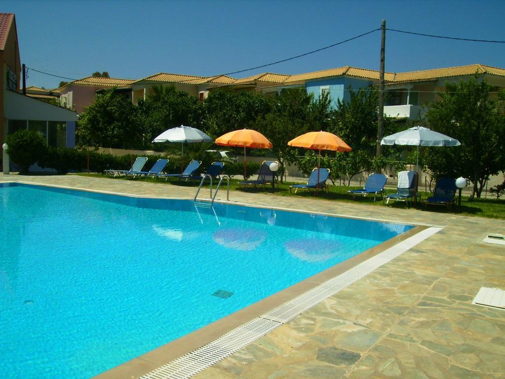 Aggelos Family Hotel Moraitika Exterior foto
