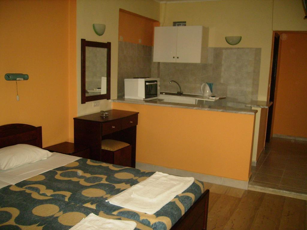 Aggelos Family Hotel Moraitika Exterior foto