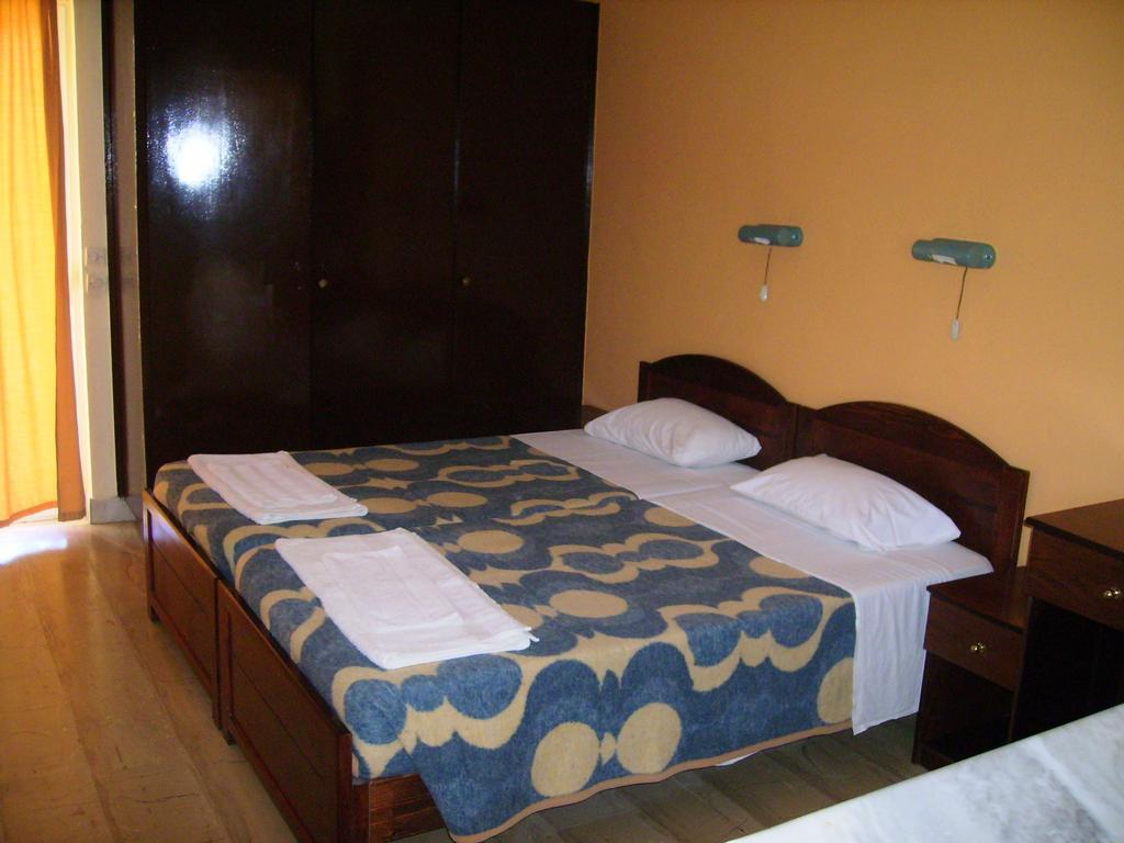 Aggelos Family Hotel Moraitika Exterior foto
