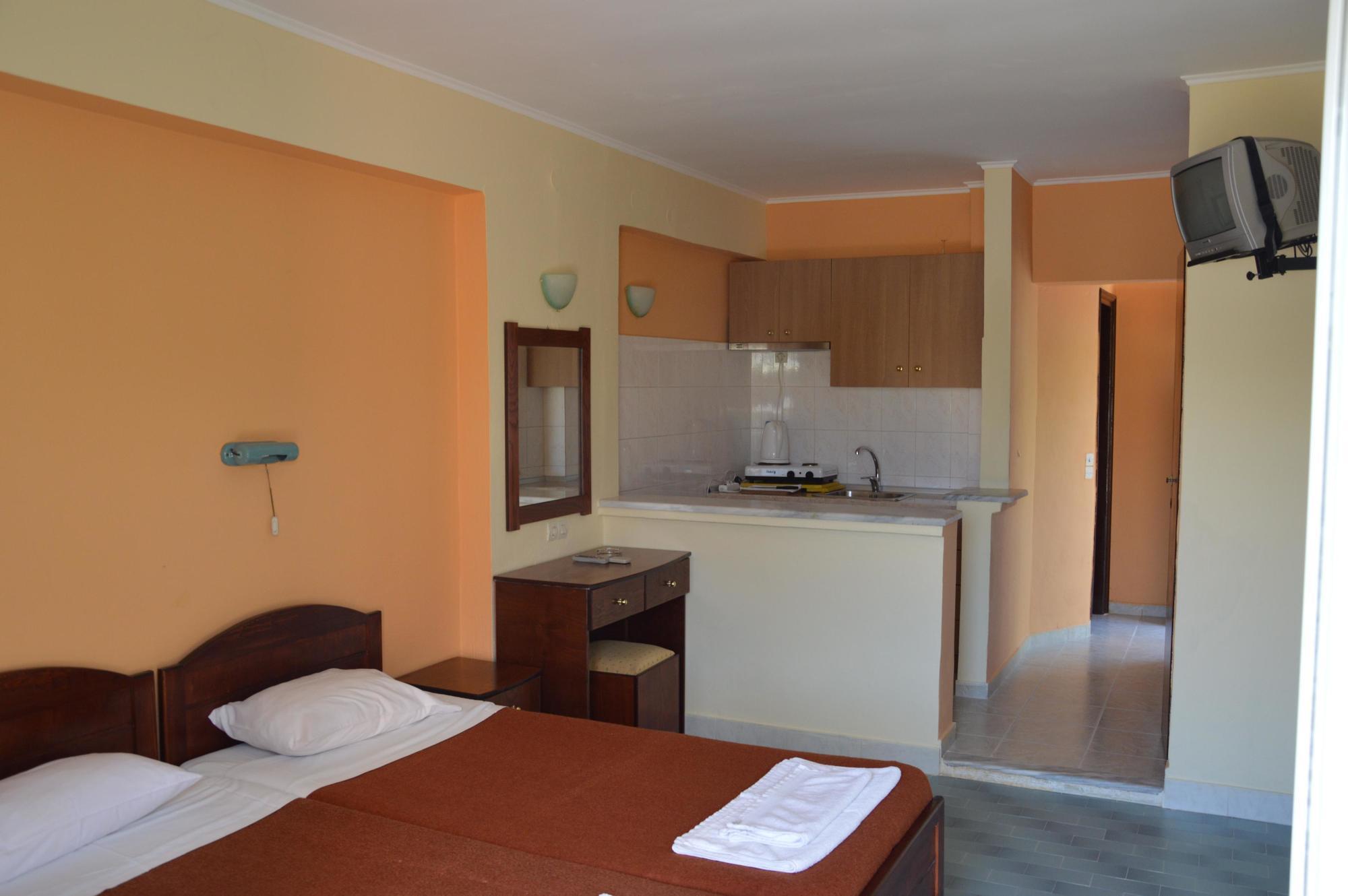 Aggelos Family Hotel Moraitika Exterior foto