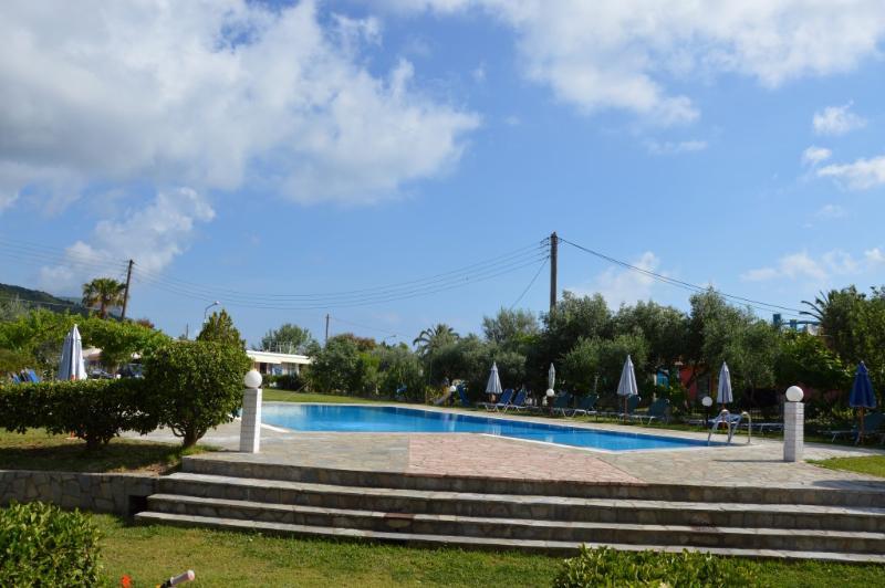 Aggelos Family Hotel Moraitika Exterior foto